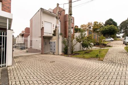 Casa de condomínio à venda com 165m², 3 quartos e 2 vagasFachada