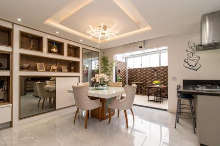 Casa de condomínio à venda com 165m², 3 quartos e 2 vagasSala de Jantar