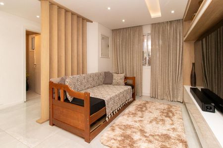 Casa de condomínio à venda com 165m², 3 quartos e 2 vagasSala