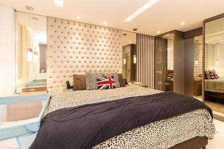 Casa de condomínio à venda com 165m², 3 quartos e 2 vagasQuarto 2 - Suíte