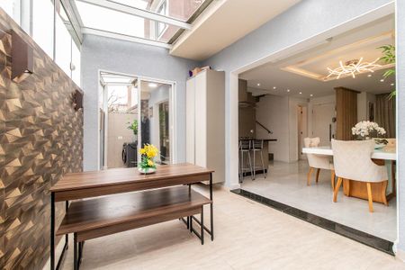 Casa de condomínio à venda com 165m², 3 quartos e 2 vagasÁrea comum