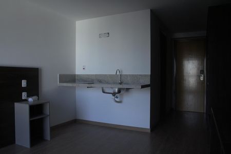 Cozinha de kitnet/studio para alugar com 1 quarto, 24m² em Dom Bosco, Juiz de Fora
