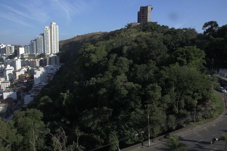 Vista de kitnet/studio para alugar com 1 quarto, 24m² em Dom Bosco, Juiz de Fora