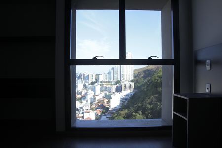 Vista do Quarto de kitnet/studio para alugar com 1 quarto, 24m² em Dom Bosco, Juiz de Fora