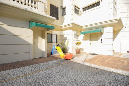 Apartamento para alugar com 252m², 3 quartos e 4 vagas