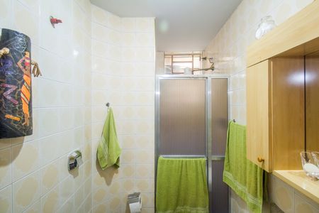 Apartamento à venda com 51m², 2 quartos e 1 vaga Apartamento à venda com 51m², 2 quartos e 1 vagaBanheiro