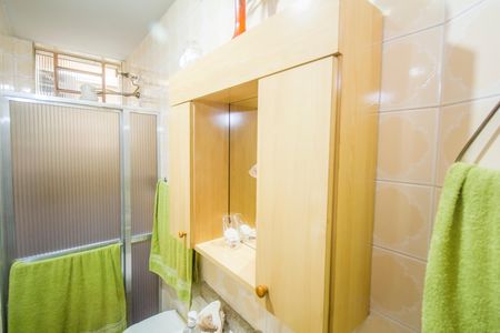 Apartamento à venda com 51m², 2 quartos e 1 vaga Apartamento à venda com 51m², 2 quartos e 1 vagaBanheiro