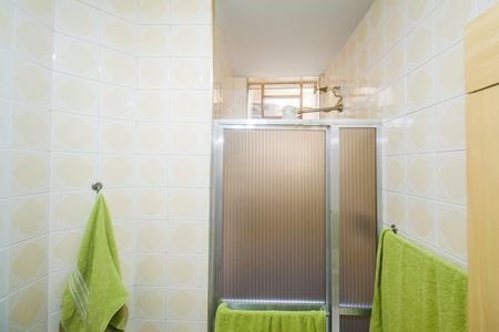Apartamento à venda com 51m², 2 quartos e 1 vaga Apartamento à venda com 51m², 2 quartos e 1 vagaBanheiro