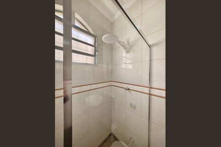 Casa à venda com 132m², 2 quartos e 2 vagasBanheiro social