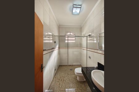 Casa à venda com 132m², 2 quartos e 2 vagasBanheiro social 