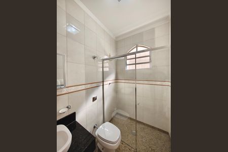 Casa à venda com 132m², 2 quartos e 2 vagasBanheiro da Suíte