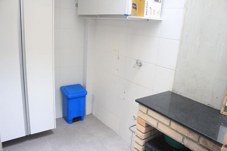 Casa de condomínio à venda com 114m², 2 quartos e 2 vagasQuintal