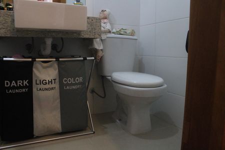 Casa de condomínio à venda com 114m², 2 quartos e 2 vagasBanheiro da Suíte 2