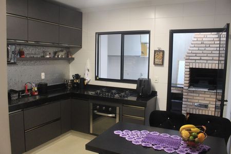 Casa de condomínio à venda com 114m², 2 quartos e 2 vagasCozinha