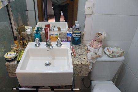 Casa de condomínio à venda com 114m², 2 quartos e 2 vagasBanheiro da Suíte 2