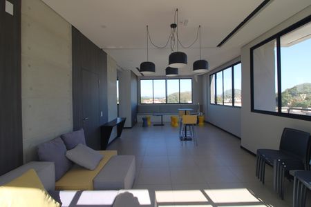 Apartamento à venda com 42m², 2 quartos e sem vagaSalão