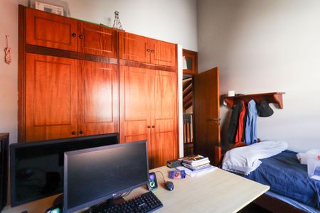 Casa de condomínio à venda com 319m², 3 quartos e 4 vagas