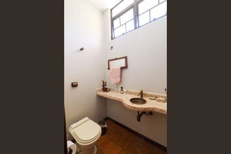 Casa de condomínio à venda com 319m², 3 quartos e 4 vagas