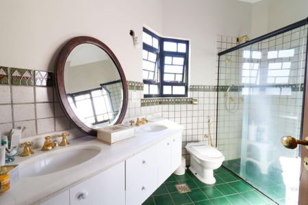 Casa de condomínio à venda com 319m², 3 quartos e 4 vagas