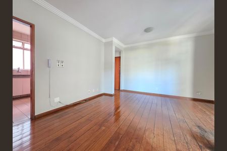 Sala  de apartamento para alugar com 2 quartos, 72m² em Funcionários, Belo Horizonte