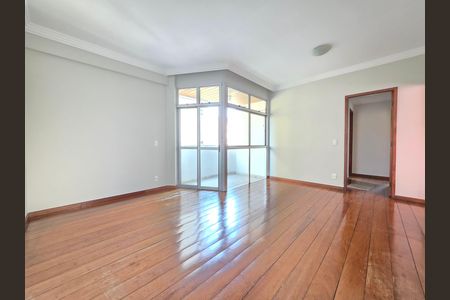 Sala  de apartamento para alugar com 2 quartos, 72m² em Funcionários, Belo Horizonte