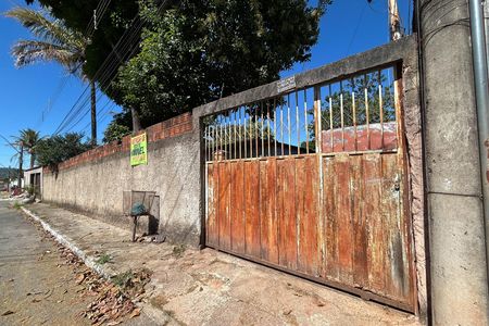 Casa à venda com 735m², 4 quartos e 3 vagasFachada