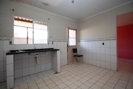 Casa à venda com 735m², 4 quartos e 3 vagasCozinha
