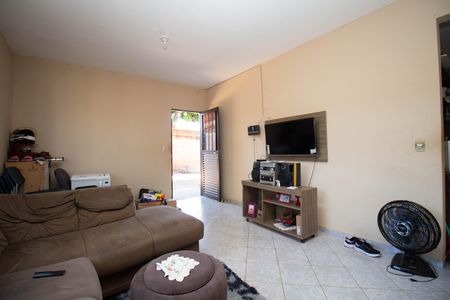 Casa à venda com 735m², 4 quartos e 3 vagasSala 1