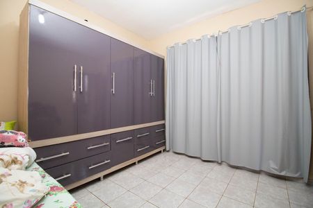 Casa à venda com 735m², 4 quartos e 3 vagasSuíte