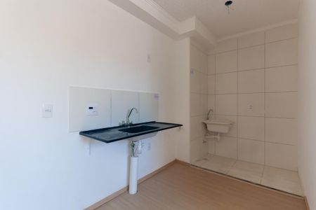 Cozinha de apartamento para alugar com 2 quartos, 34m² em Cidade São Mateus, São Paulo