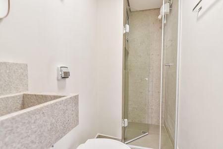 Apartamento à venda com 42m², 2 quartos e 1 vaga Apartamento à venda com 42m², 2 quartos e 1 vagaBanheiro