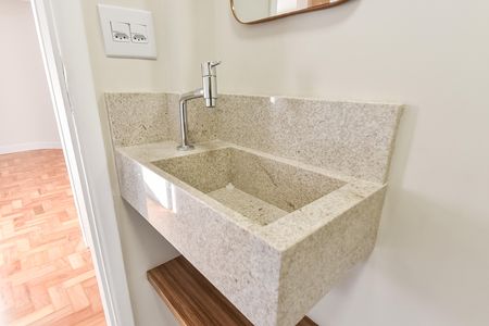 Apartamento à venda com 42m², 2 quartos e 1 vaga Apartamento à venda com 42m², 2 quartos e 1 vagaBanheiro