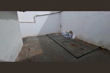 Casa para alugar com 350m², 3 quartos e 3 vagasQuintal