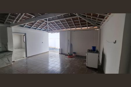 Casa para alugar com 350m², 3 quartos e 3 vagasÁrea de Serviço
