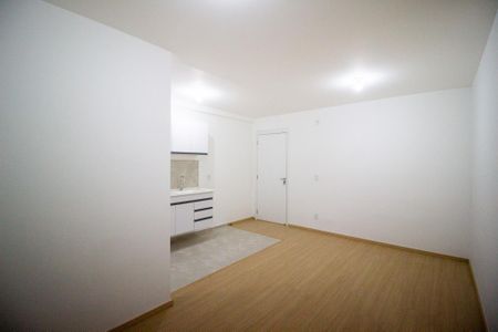Sala de apartamento para alugar com 2 quartos, 53m² em Chácaras Reunidas São Jorge, Sorocaba