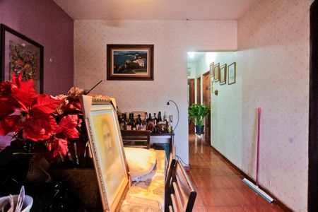 Casa à venda com 230m², 1 quarto e 2 vagasSala