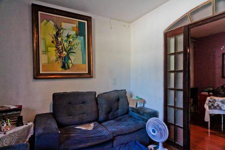 Casa à venda com 230m², 1 quarto e 2 vagasSala