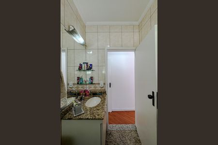 Casa à venda com 258m², 4 quartos e 7 vagas Casa à venda com 258m², 4 quartos e 7 vagasBanheiro da Suíte 2