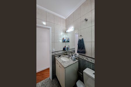 Casa à venda com 258m², 4 quartos e 7 vagas Casa à venda com 258m², 4 quartos e 7 vagasBanheiro