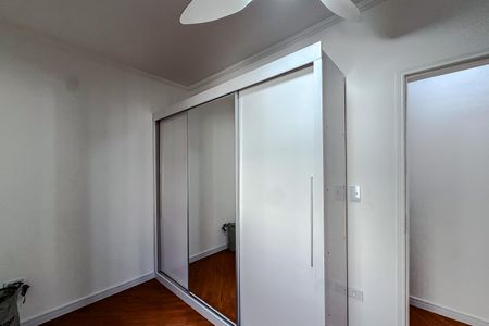 Casa à venda com 258m², 4 quartos e 7 vagas Casa à venda com 258m², 4 quartos e 7 vagasQuarto 4