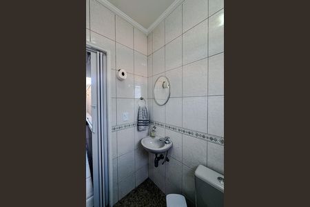 Casa à venda com 258m², 4 quartos e 7 vagas Casa à venda com 258m², 4 quartos e 7 vagasBanheiro de serviço