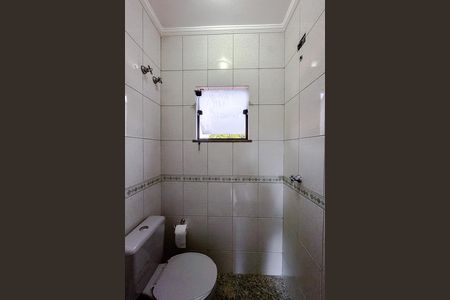 Casa à venda com 258m², 4 quartos e 7 vagas Casa à venda com 258m², 4 quartos e 7 vagasBanheiro de serviço