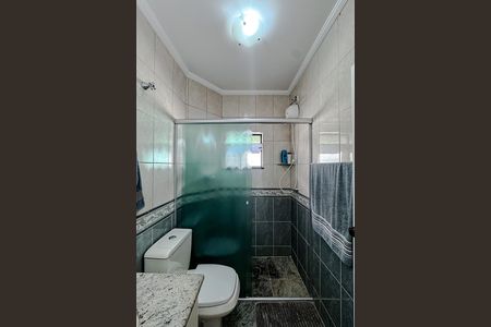 Casa à venda com 258m², 4 quartos e 7 vagas Casa à venda com 258m², 4 quartos e 7 vagasBanheiro