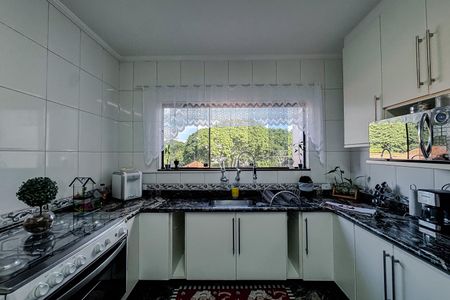 Casa à venda com 258m², 4 quartos e 7 vagas Casa à venda com 258m², 4 quartos e 7 vagasCozinha
