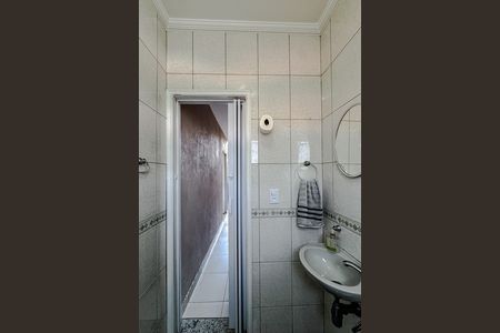 Casa à venda com 258m², 4 quartos e 7 vagas Casa à venda com 258m², 4 quartos e 7 vagasBanheiro de serviço