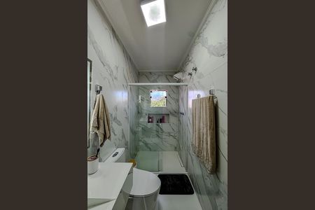 Casa à venda com 258m², 4 quartos e 7 vagas Casa à venda com 258m², 4 quartos e 7 vagasBanheiro da Suíte