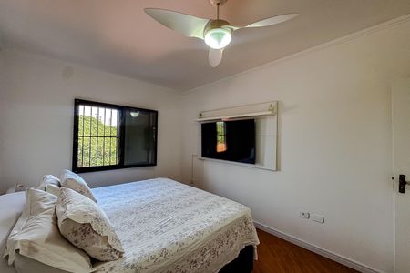 Casa à venda com 258m², 4 quartos e 7 vagas Casa à venda com 258m², 4 quartos e 7 vagasQuarto 1 - Suíte