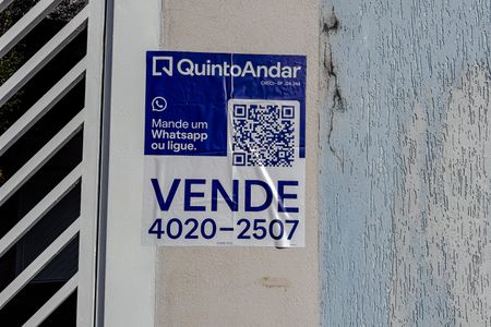 Casa à venda com 258m², 4 quartos e 7 vagas Casa à venda com 258m², 4 quartos e 7 vagasPlaquinha