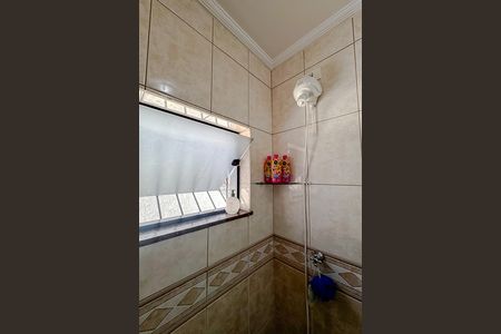 Casa à venda com 258m², 4 quartos e 7 vagas Casa à venda com 258m², 4 quartos e 7 vagasBanheiro da Suíte 2