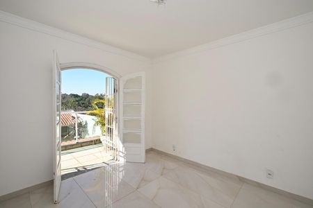 Quarto 2 de casa à venda com 4 quartos, 395m² em Paraisópolis, São Paulo